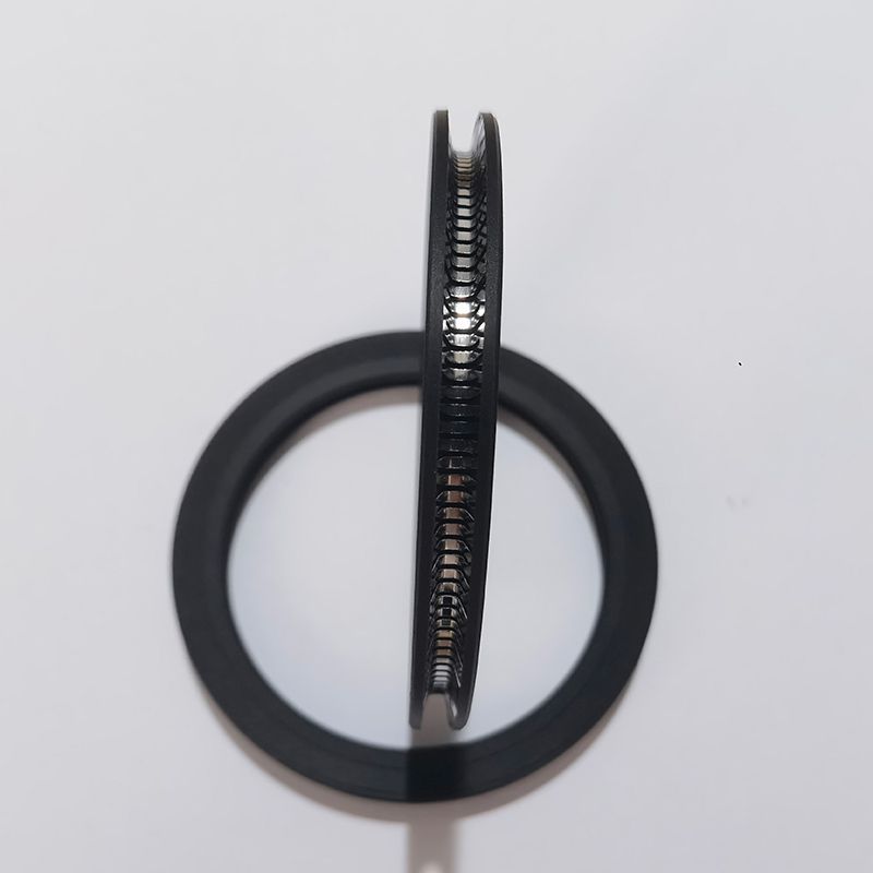 مانع التسرب السطحي الحلقي